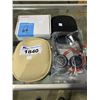 Image 1 : 3 HEADSETS: JABRA & PLANTRONICS