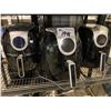Image 1 : 3 INSIGNIA AIR FRYERS