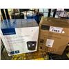 Image 2 : INSIGNIA 3 GALLON TRASH CAN, INSIGNIA 1.7L GLASS ELECTRIC KETTLE, & INSIGNIA 8 SHEET CROSS CUT