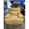 Image 2 : LOUNGE CHAIR
