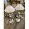 Image 2 : 4 MATCHING LAMPS