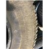 Image 2 : 4 TIRES 265/70R17