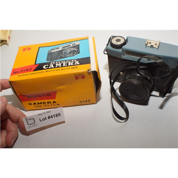 VINTAGE CAMERA AND BOX