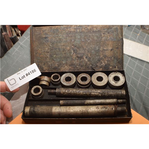 VINTAGE EASYOUT TOOL KIT