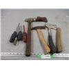 Image 1 : 2 Hatchets, Hammer, Handle, Screwdrivers