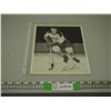 Image 1 : 1945-54 Quaker Oats Hockey Photo Ross Lowe (8x10)