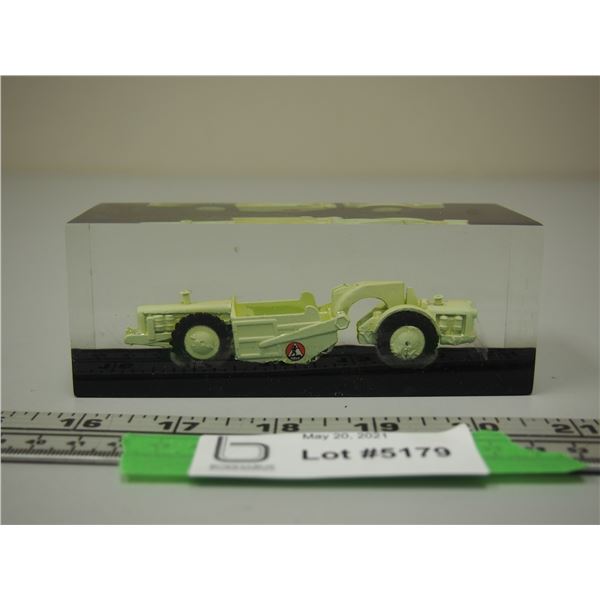 Euclid Scraper In Acrylic Block T524 (5 1/4" Long)