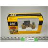 Image 1 : Cat CB 534D XW Vibratory Asphalt Compactor 1/50 Scale