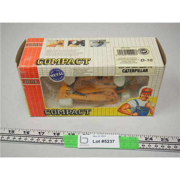 Joal Cat D10 Dozer 1/70 Scale (NIB)