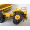 Image 4 : Cat 769C Dump Truck N2G Made in W. Germany 1/50 Scale (1 Rim Is Cracked Broken)