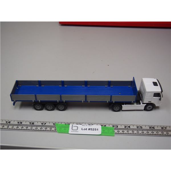 Joal Volvo Semi and Trailer 1/50 Scale (13" Long)
