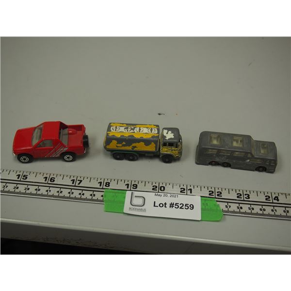 Matchbox Series Lesney Petrol Tanker, Coach and Matchbox Isuzu Amigo