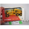 Image 2 : John Deere 772 BH Grader 1/64 Scale in Box