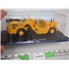 Image 3 : Amer Com Collection Wheel Tractor Scraper (NIB) 8" Long