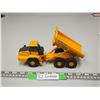 Image 3 : Ertl John Deere 400D Dump Truck (8" L)