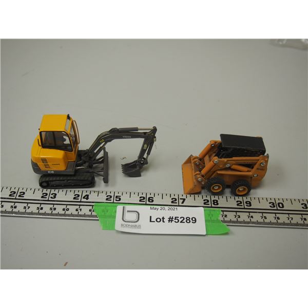 Ertl Case 1845C Bobcat (2.5" L) Plus Volvo EC45 1/50 Excavator