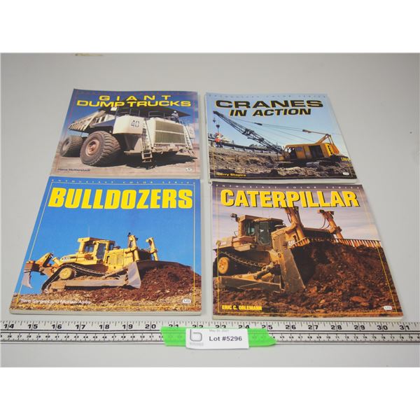 (4X THE MONEY) Enthusiast Color Series Earth Mover Machine Books