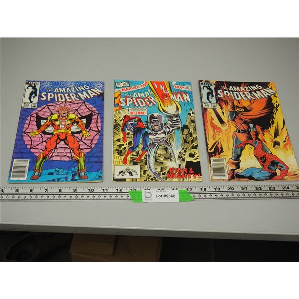 (3X THE MONEY) 60 and 65 cent Spiderman Comics (3)