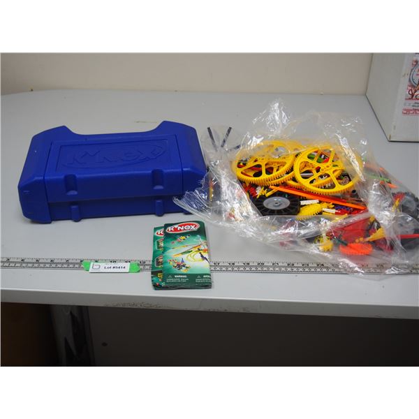 KNEX Building System With Case and Instructions