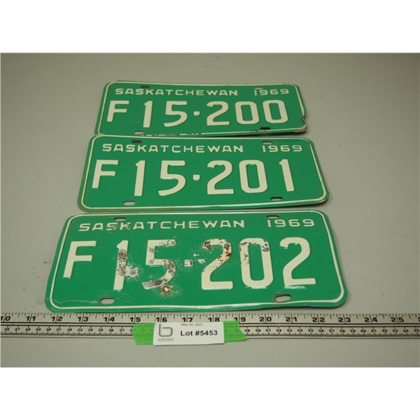 1969 Sask Licence Plate (3 Consecutive Numbers)