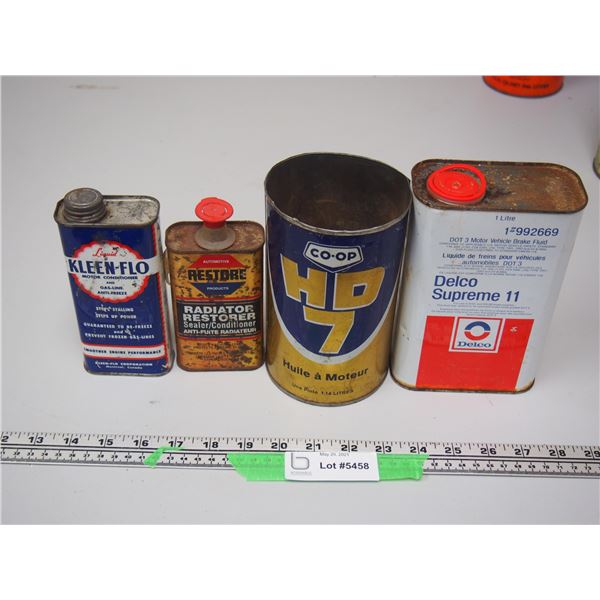 Delco Dot 3 Brake Fluid Full Plus Coop HD7 Oil Can and 2 Other Oil Containers