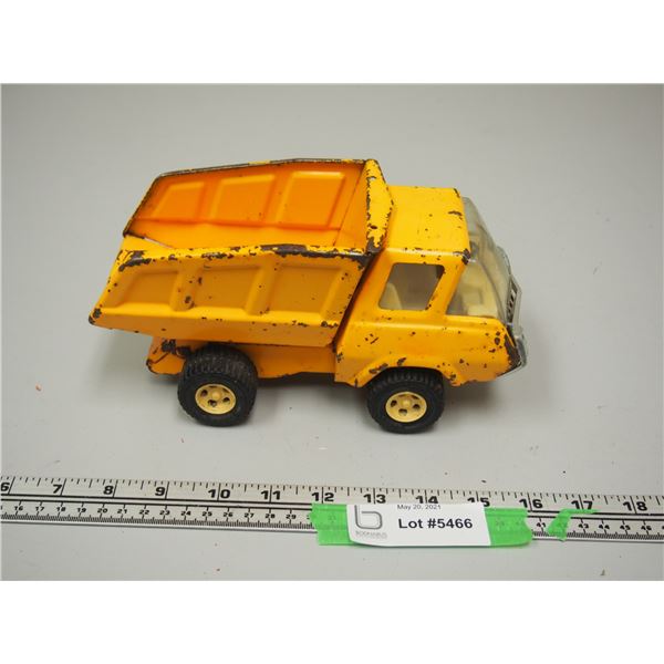 Tonka Dump Truck (8.5" Long)