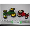 Image 5 : John Deere 3140 Metal Tractor plus International 784 Metal Toy Tractor (J.D. 5" Long) (Int 4" Long)