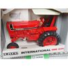 Image 2 : Ertl Special Edition Int 1066 ROPS Tractor 1/16 (NIB)