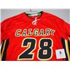 Image 3 : XL Calgary #28 Lindholm Signed Hockey Jersey With Beckett Certificate (Great Condition)