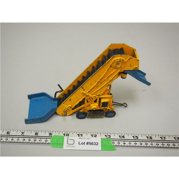 Dinky Supertoys Elevator Loader (7" Long x 6" Tall)