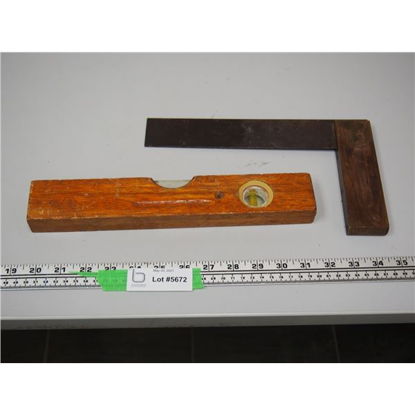 Vintage Level and Square