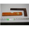 Image 1 : Vintage Level and Square