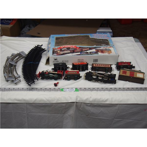 Dickensville Express Collectible Christmas Train in Box (Not Tested)