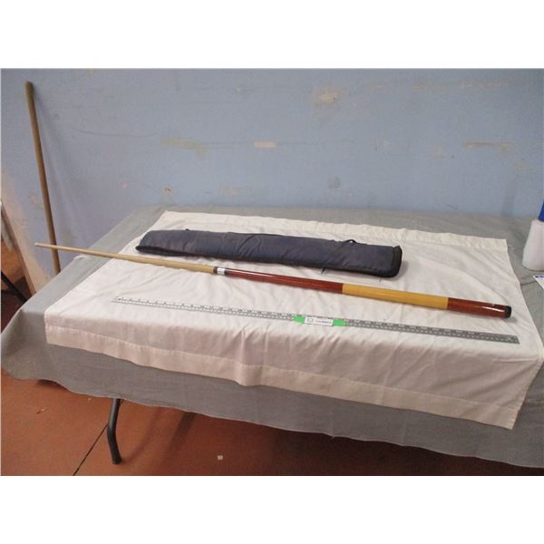 Dufferin Pool Cue In Case (No Tip On Cue)