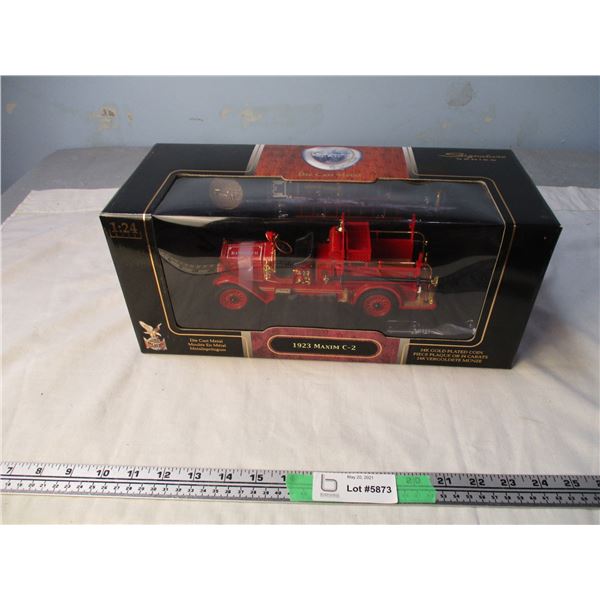 Signature Series 1923 Maxim C-2 1/24 NIB