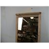 Image 2 : Framed Mirror With Barn Wood (18" x 31.5")