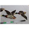 Image 2 : 5 Wall Mounted Ducks Painted Plaster Different Sizes
