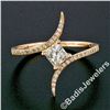 Image 2 : 18kt Rose Gold 0.60 ctw Princess and Round Diamond Bypass Ring