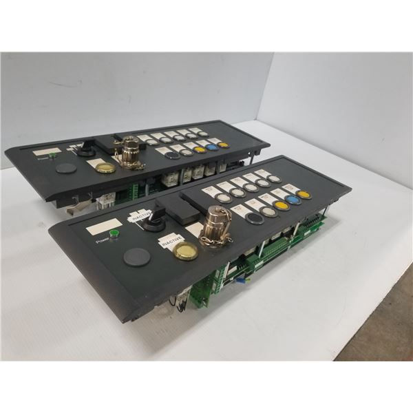 (2) SIEMENS 6FC5203-0AF28-4AU0 CONTROL PANEL