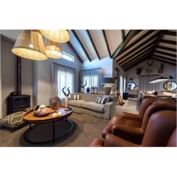 WHITE RHINO DART HUNT