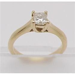 Princess cut diamond ring