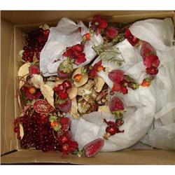 Lot of red & gold sugared fruit garl.
