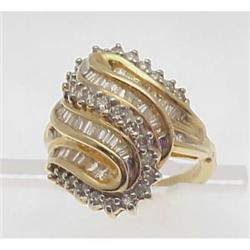 Lady's diamond ring