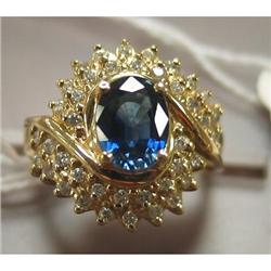 Lady's sapphire & diamond ring