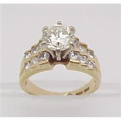 Lady's diamond ring 1.23Ct center stone