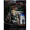 Image 6 : 2 Crates of pliers cutters and screwdrivers