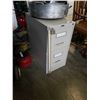 Image 1 : PRO SOURCE METAL FILING CABINET WITH PADLOCK BAR