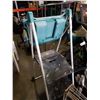 Image 2 : Three-step Cosco painters ladder