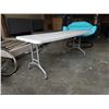 Image 3 : 6ft folding leg market table