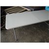 Image 2 : 6ft folding market table